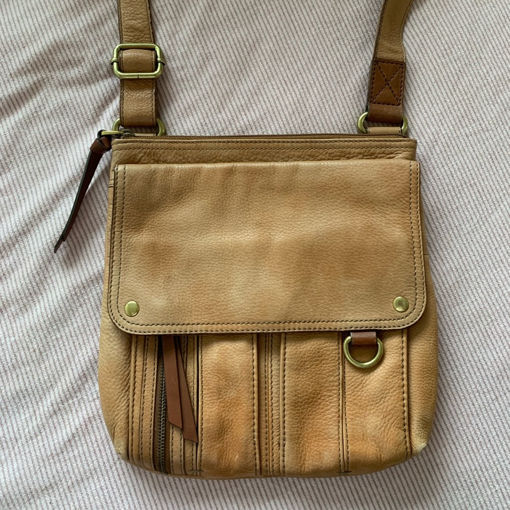 Fossil cross body bag